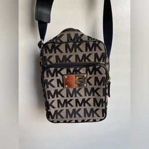 Michael Kors Crossbody Bag